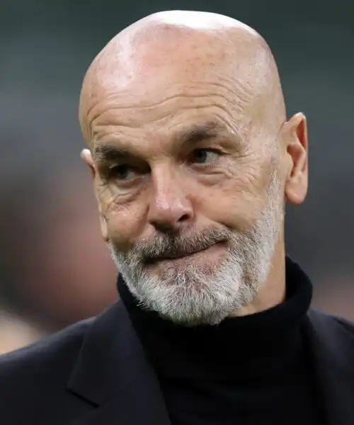 Pioli rischia: il Milan incontra il possibile erede, tifosi freddi. Foto