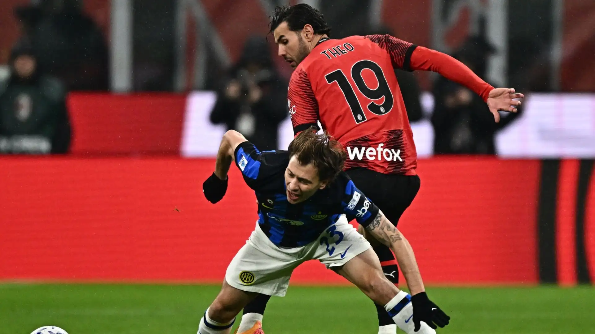 Un fallo di Theo Hernandez su Barella scatena il caos