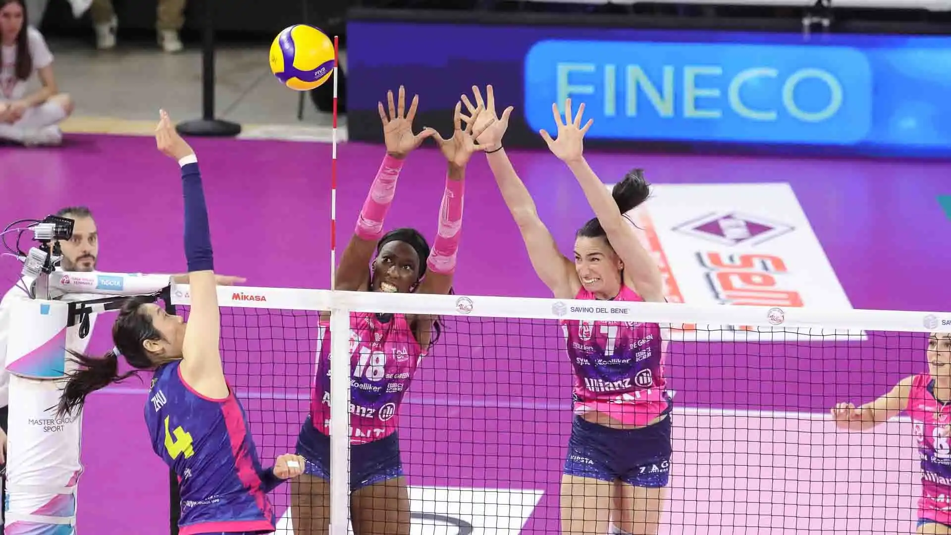 Milano e Paola Egonu rischiano seriamente l'eliminazione nella semifinale scudetto.