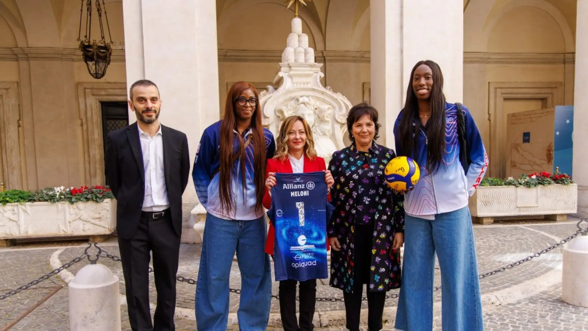 In particolare assisterà a una partita di Egonu e compagne.