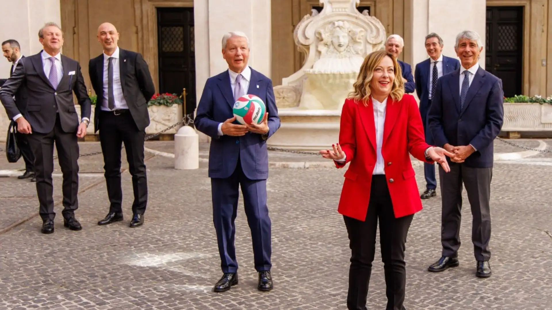 La Meloni infatti seguirà dal vivo i Giochi.