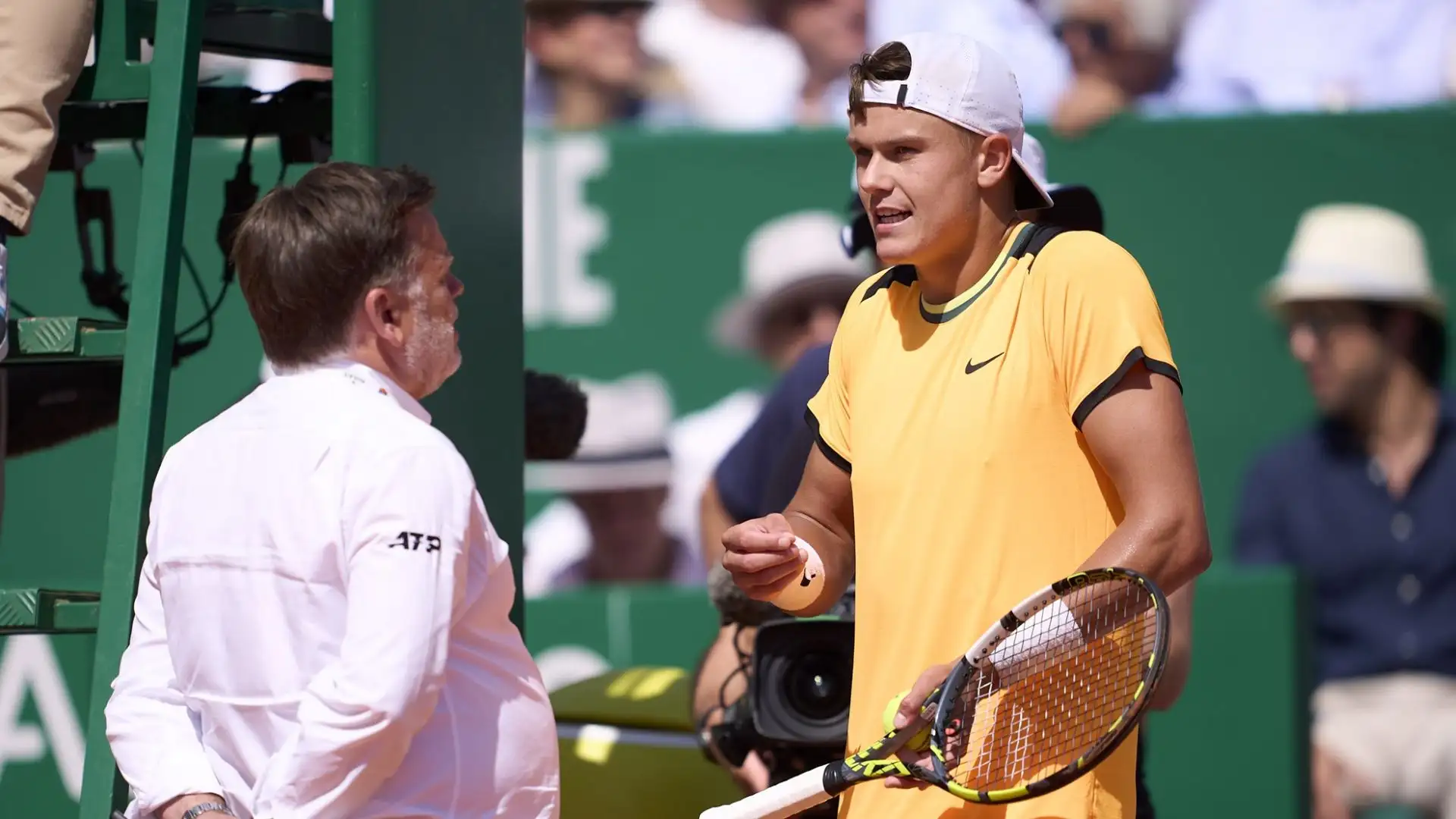 Ancora una volta il promettente tennista danese ha provato a provocare il campione azzurro