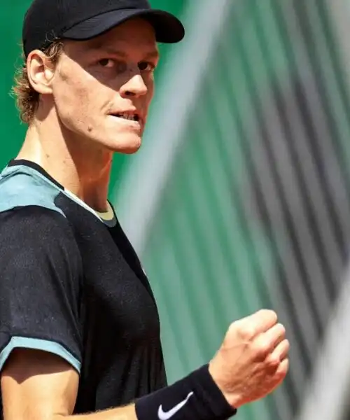 Jannik Sinner torna in campo, Stefanos Tsitsipas lo aspetta: “Qui ho buone sensazioni”