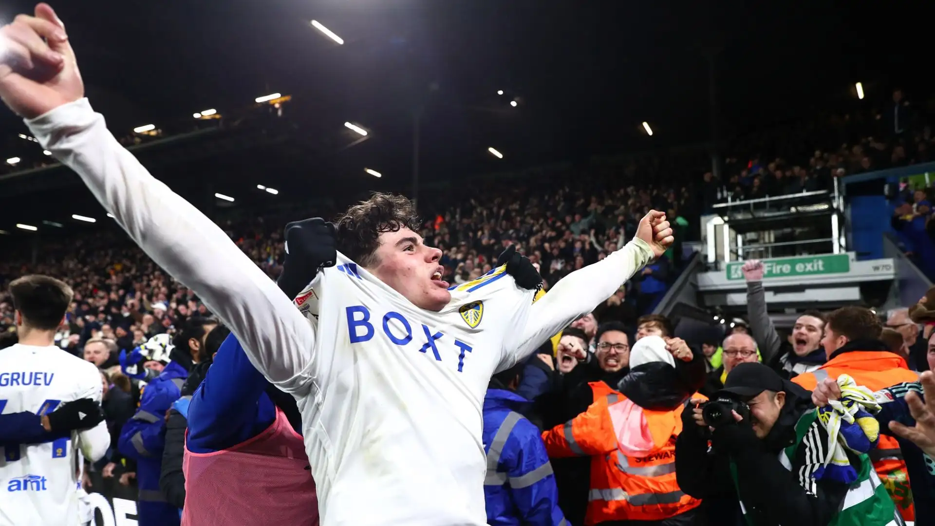 Archie Gray è regolarmente titolare al Leeds, e le sue prestazioni hanno aumentato vertiginosamente l'interesse nei suoi confronti