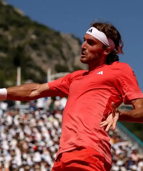 Monte Carlo, trionfa Stefanos Tsitsipas: Casper Ruud si arrende in finale