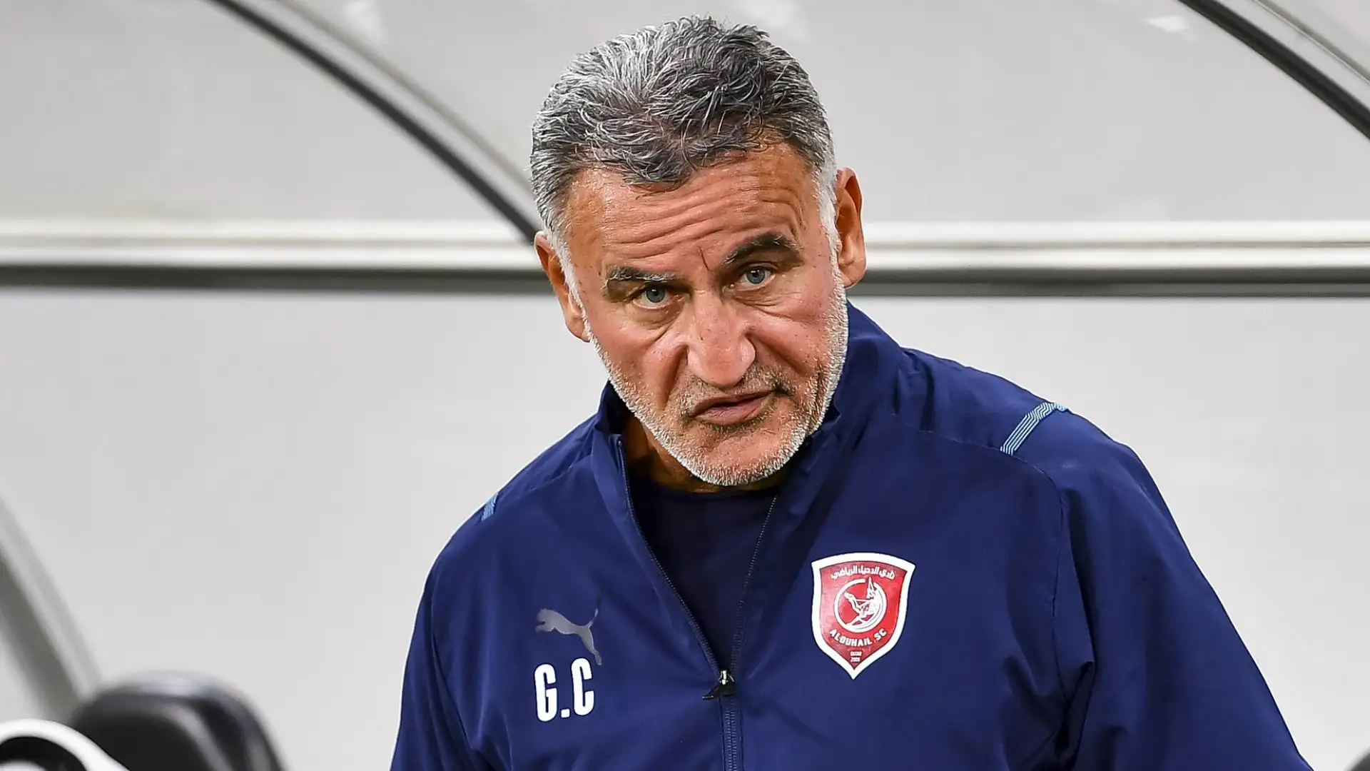 Secondo i media francesi, il Milan lo incontrerà nei prossimi giorni: anche lui allena in Medio Oriente, in Qatar, all'Al-Duhail