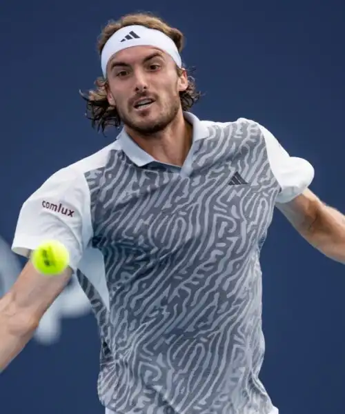 Stefanos Tsitsipas fa un’ammissione su Jannik Sinner