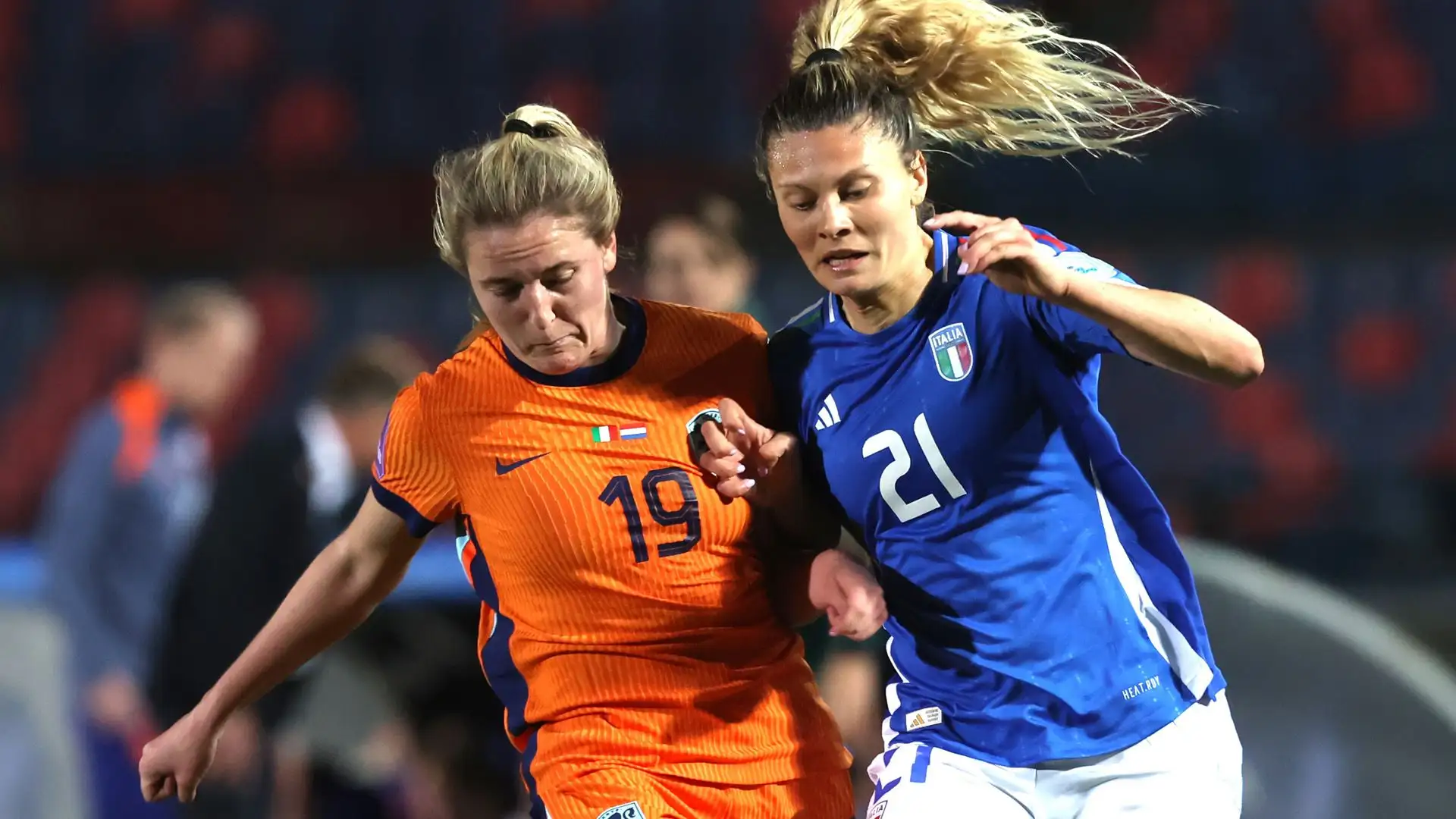 Il primo gol arriva al 4' con la splendida azione tutta giallorossa firmata da Giugliano e Giacinti
