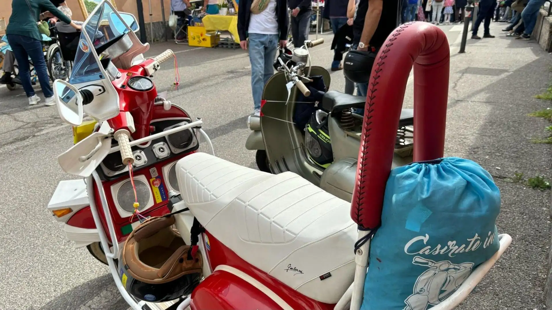 Si tratta di una Vespa 125 px