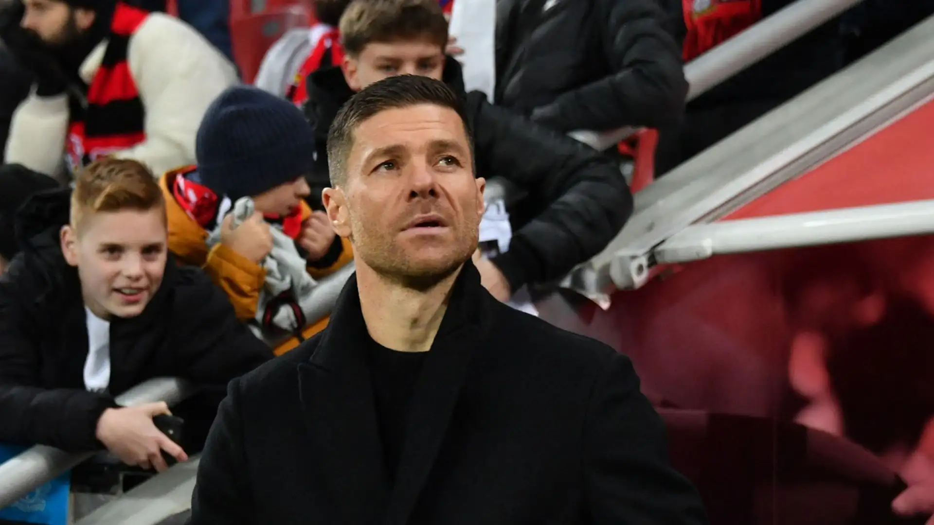 Xabi Alonso non era affatto sicuro che legarsi con un contratto a lungo termine con il Bayern Monaco fosse il passo giusto per il suo futuro da allenatore