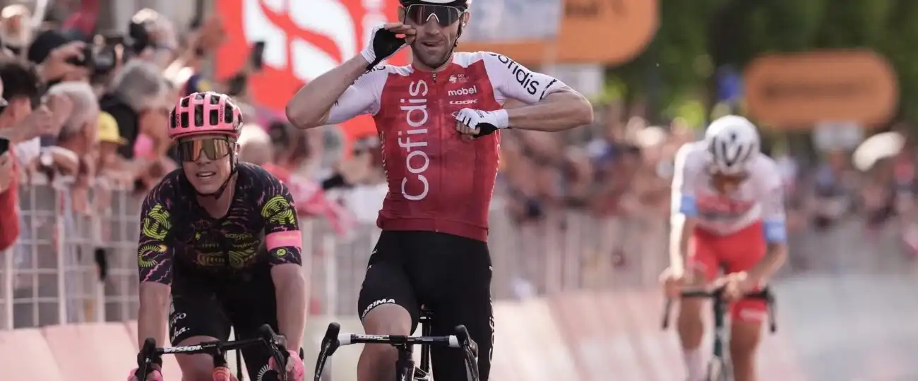 Giro d’Italia, Benjamin Thomas vince a Lucca