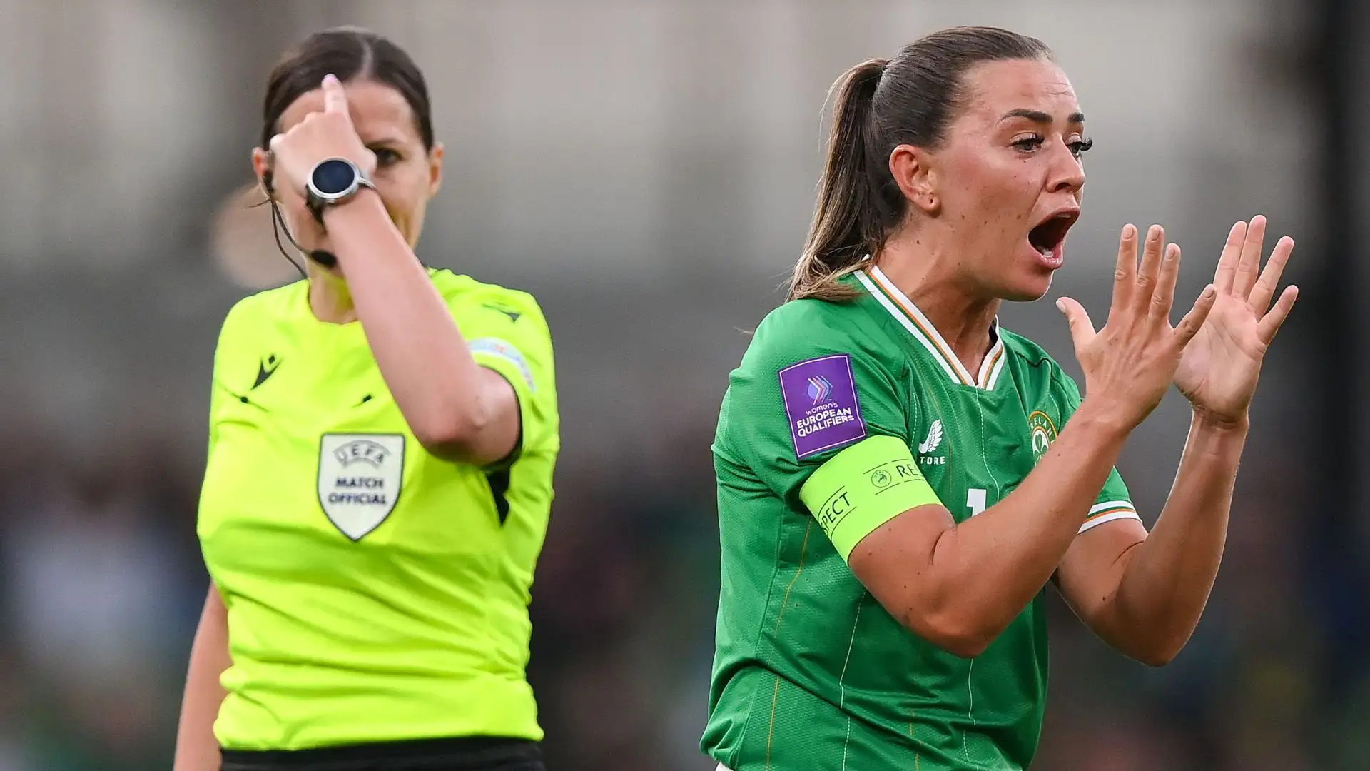 Katie ha avuto qualche problema con l'arbitro, la magiara Kulcsar