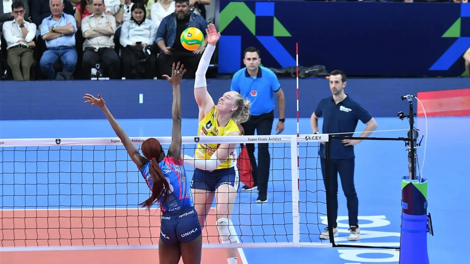 Prima però ci sarà,da vincere l'oro olimpico, contro l'Italia di Paola Egonu, tanto per cambiare.