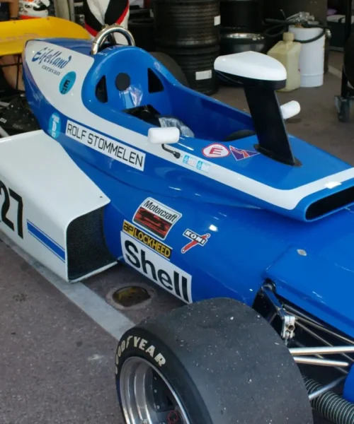 Eifelland E21, la Formula 1 con il pilone in mezzo: le foto