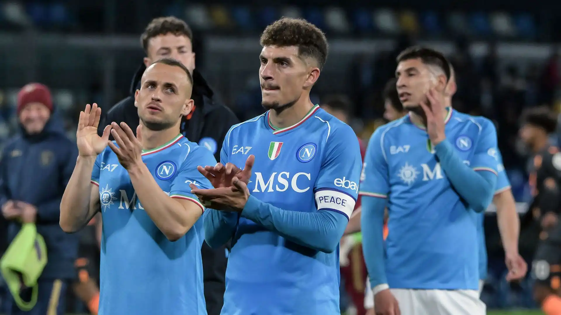 Secondo le indiscrezioni sulle sue tracce ci sono diversi club, italiani ed europei
