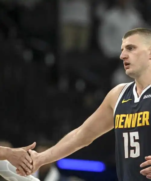 Play-off NBA: Denver ribalta la serie con Minnesota, New York domina Indiana