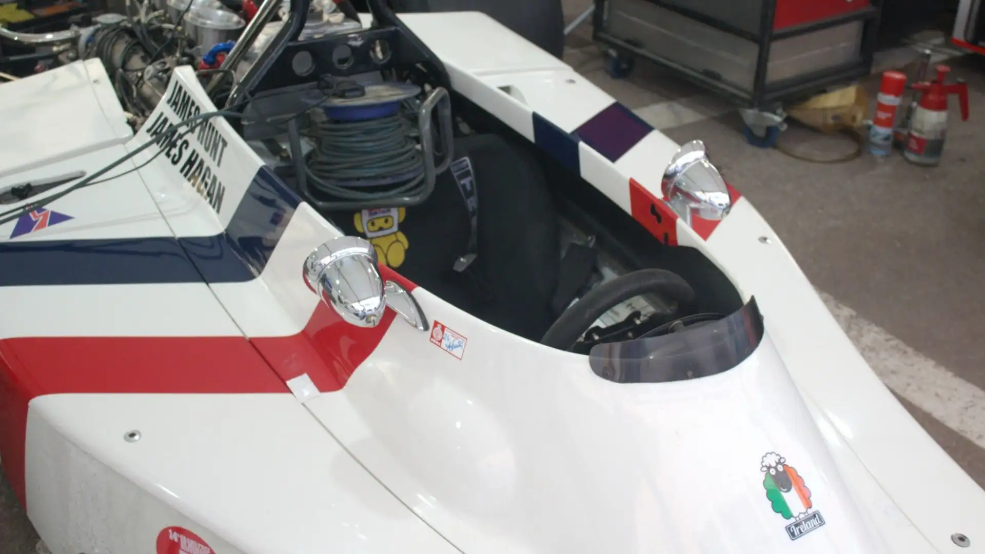 Il britannico e l'austriaco si ritroveranno l'anno successivo in un duello per il Mondiale.