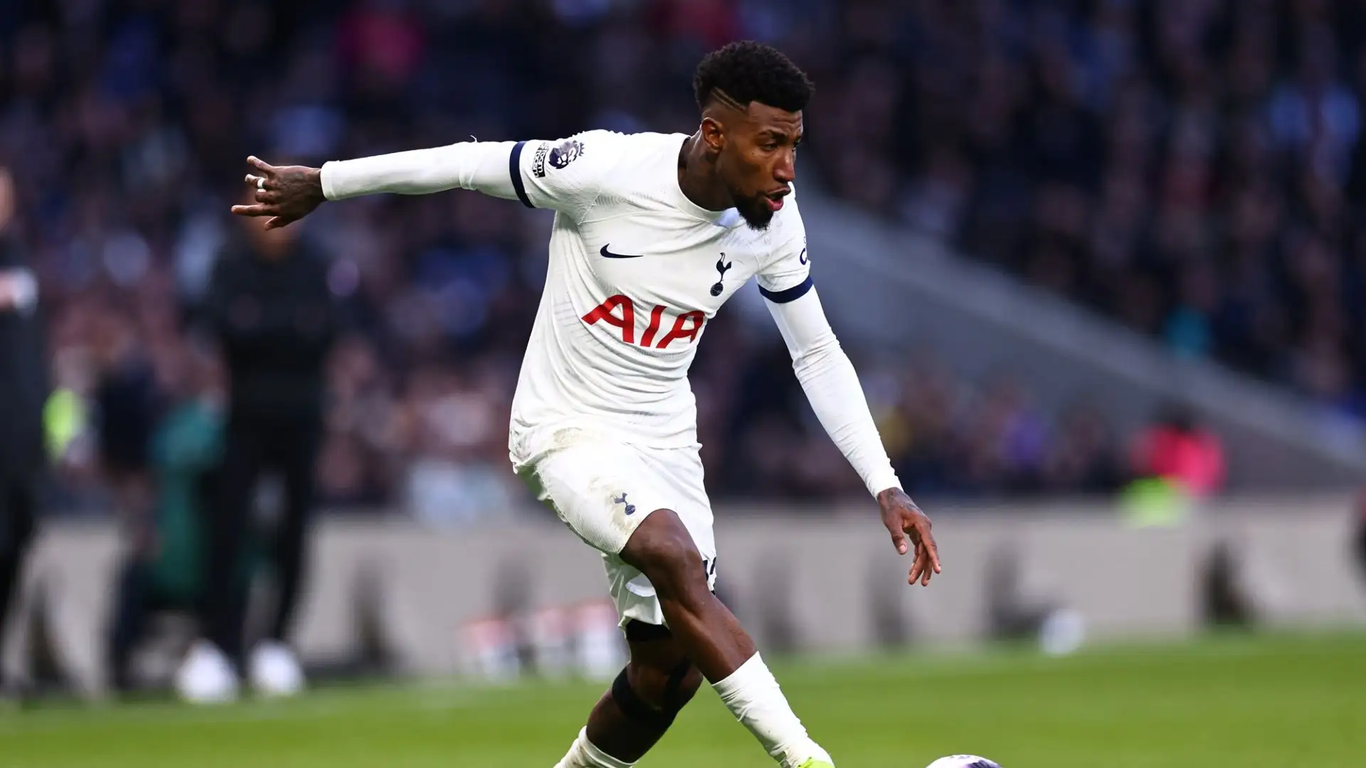 Il Milan osserva con attenzione anche un giocatore del Tottenham, Emerson Royal
