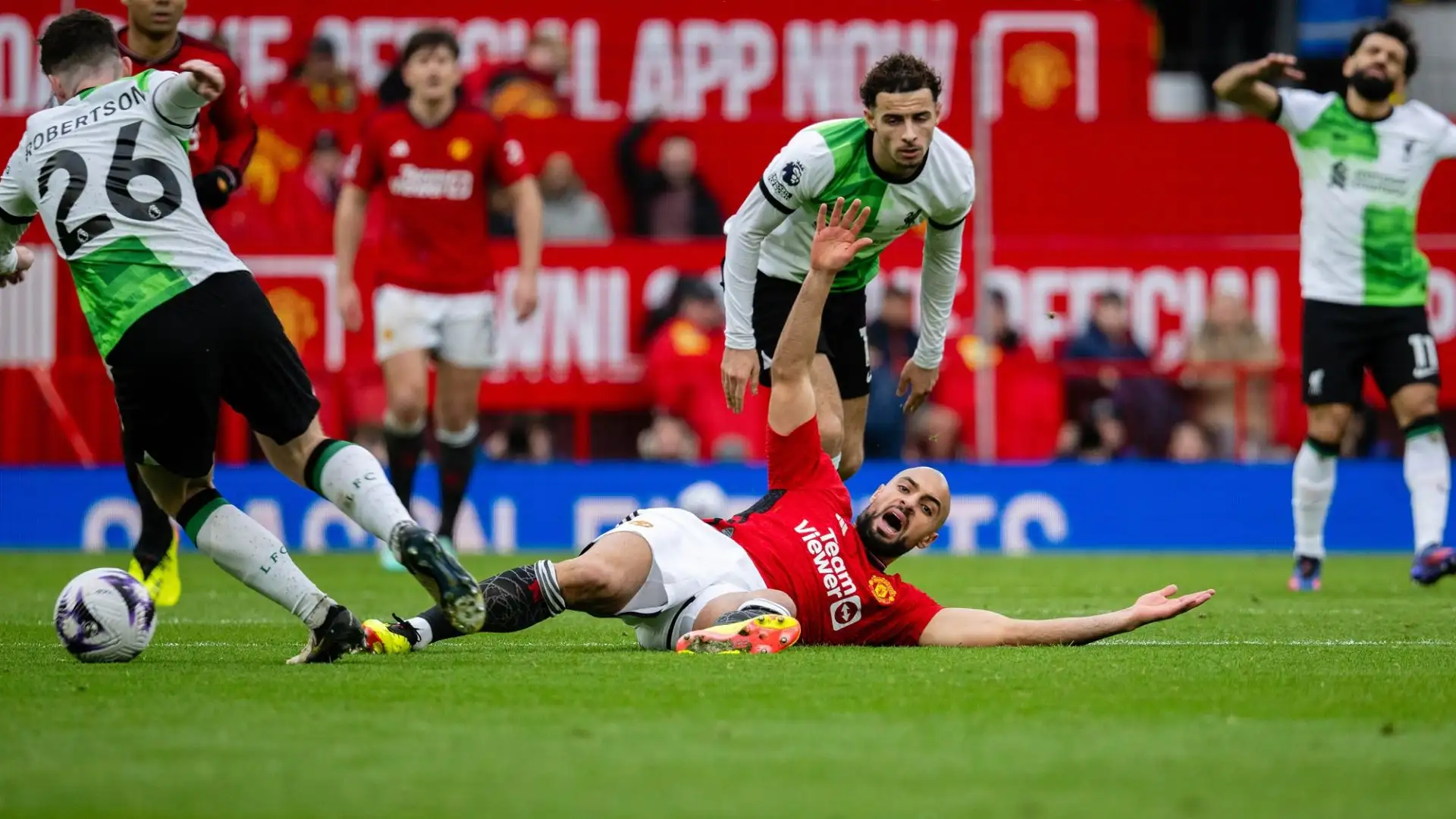 Reduce da una stagione da dimenticare al Manchester United, il giocatore marocchino è destinato a tornare alla Fiorentina