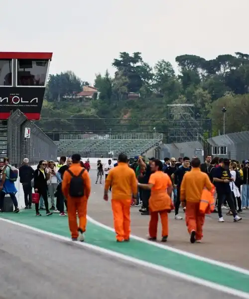 A Imola un minuto di silenzio per Ayrton Senna e Roland Ratzenberger