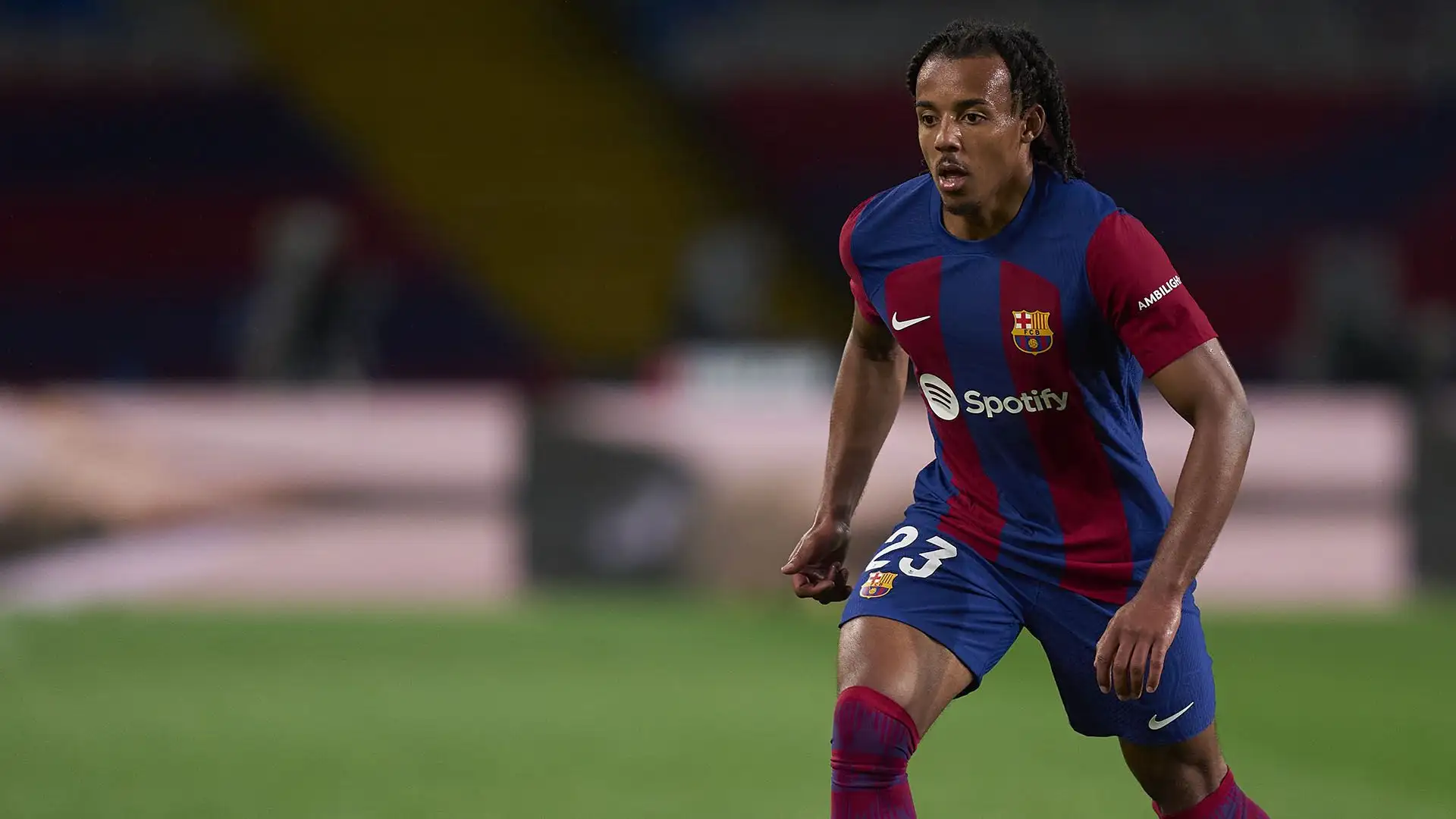 I due club si contenderanno Jules Koundé, difensore del Barcellona, durante la prossima finestra di trasferimento
