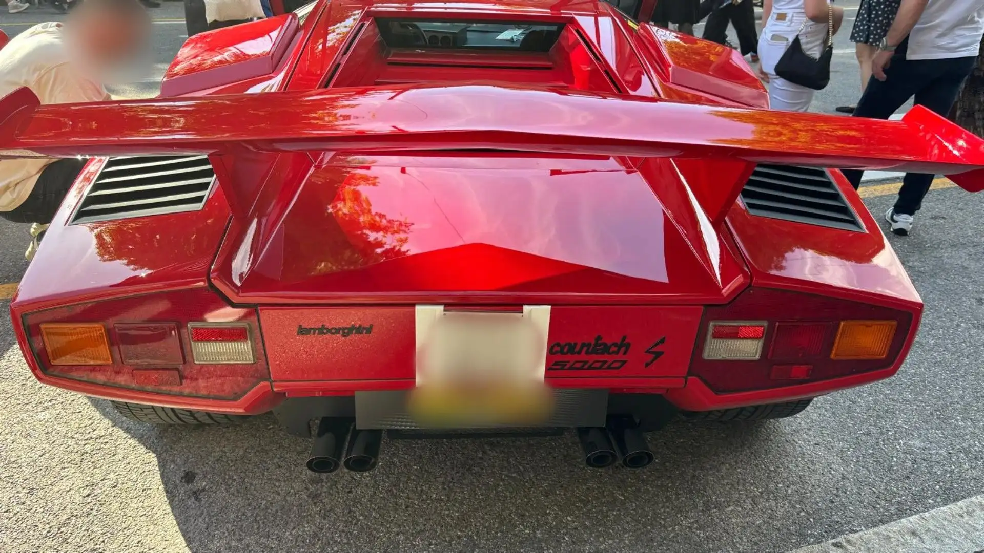 Dal 1982 al 1985 furono prodotti 321 esemplari della Countach LP5000S

