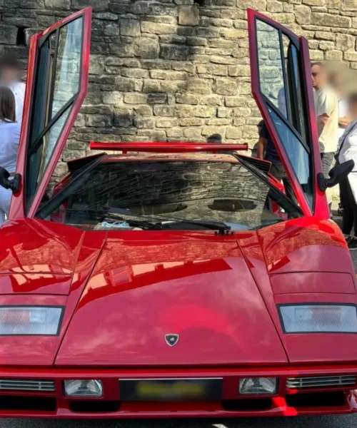 Lamborghini Countach, 16 anni di leggenda. Le foto