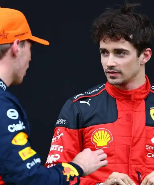 Max Verstappen rende onore a Charles Leclerc dopo Monaco