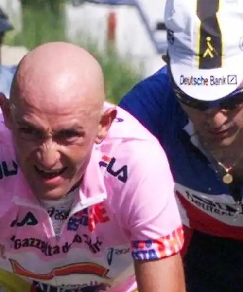 Il Giro d’Italia torna a Oropa a 25 anni dall’impresa di Marco Pantani