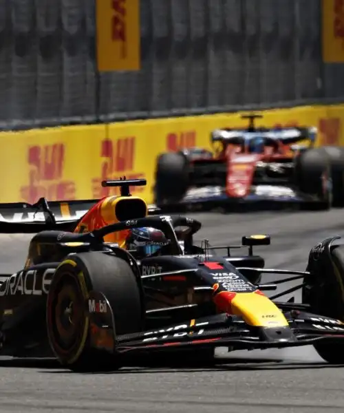Max Verstappen domina la sprint di Miami, secondo Charles Leclerc con la Ferrari