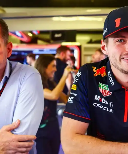 Newey-Ferrari: dura reazione dei Verstappen. Le foto