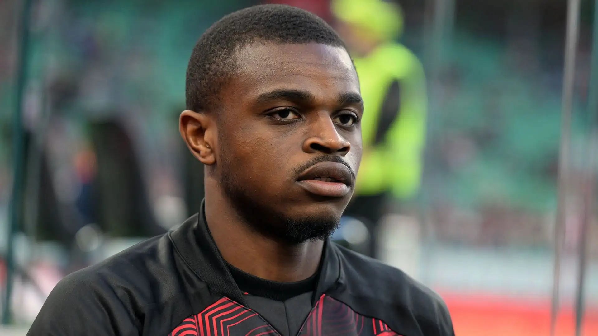 Il Milan preferirebbe cedere Kalulu a titolo definitivo ma i club sono in contatto
