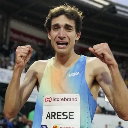 L’emozione di Pietro Arese dopo aver battuto uno storico record italiano dell’atletica