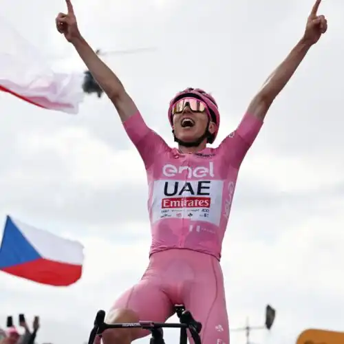 Giro 2024, Tadej Pogacar domina la tappa regina: “Una delle giornate più belle della mia carriera”