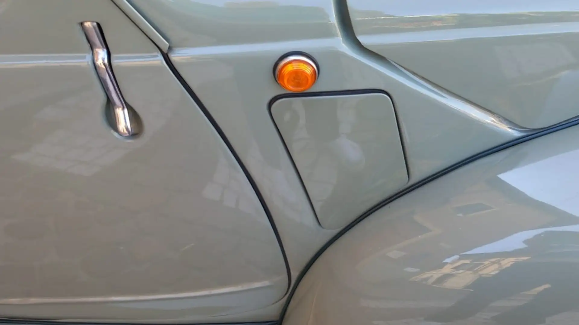 E' indubbiamente una delle automobili italiane più celebri di tutti i tempi