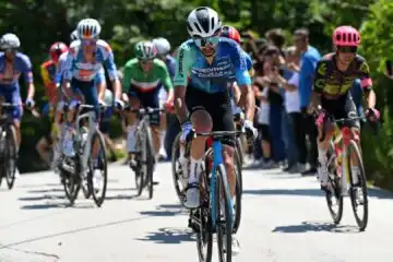 Giro d’Italia: trionfo di Paret-Peintre a Bocca della Selva, bene Andrea Bagioli