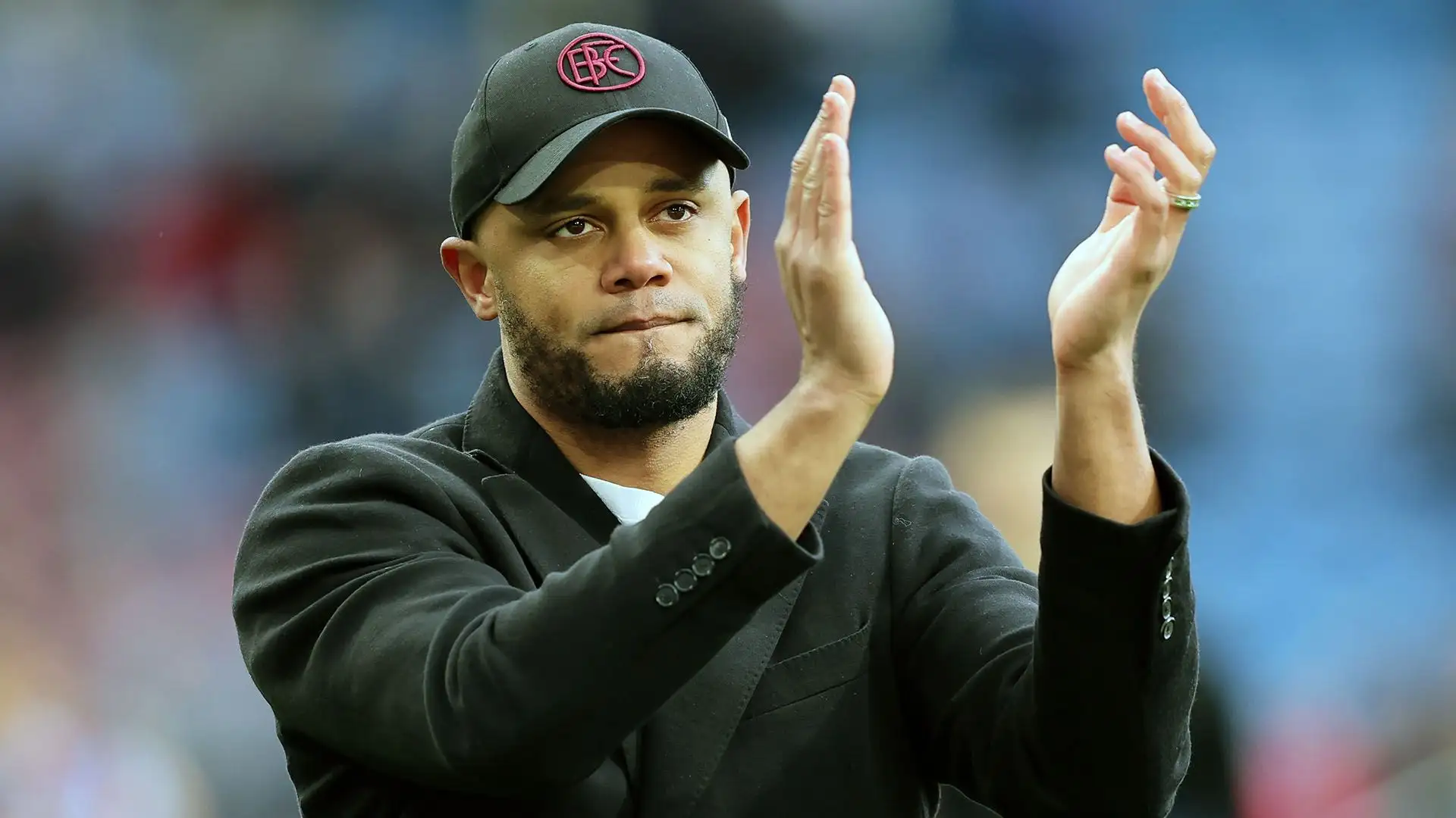 Kompany a Manchester è stato allenato per tre anni da Guardiola, da cui ha appreso moltissimo