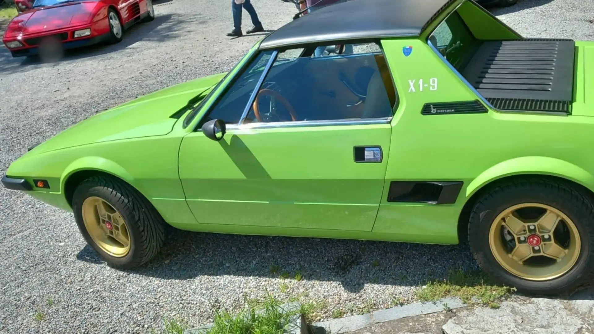 La X1/9 aveva un motore centrale e trazione posteriore