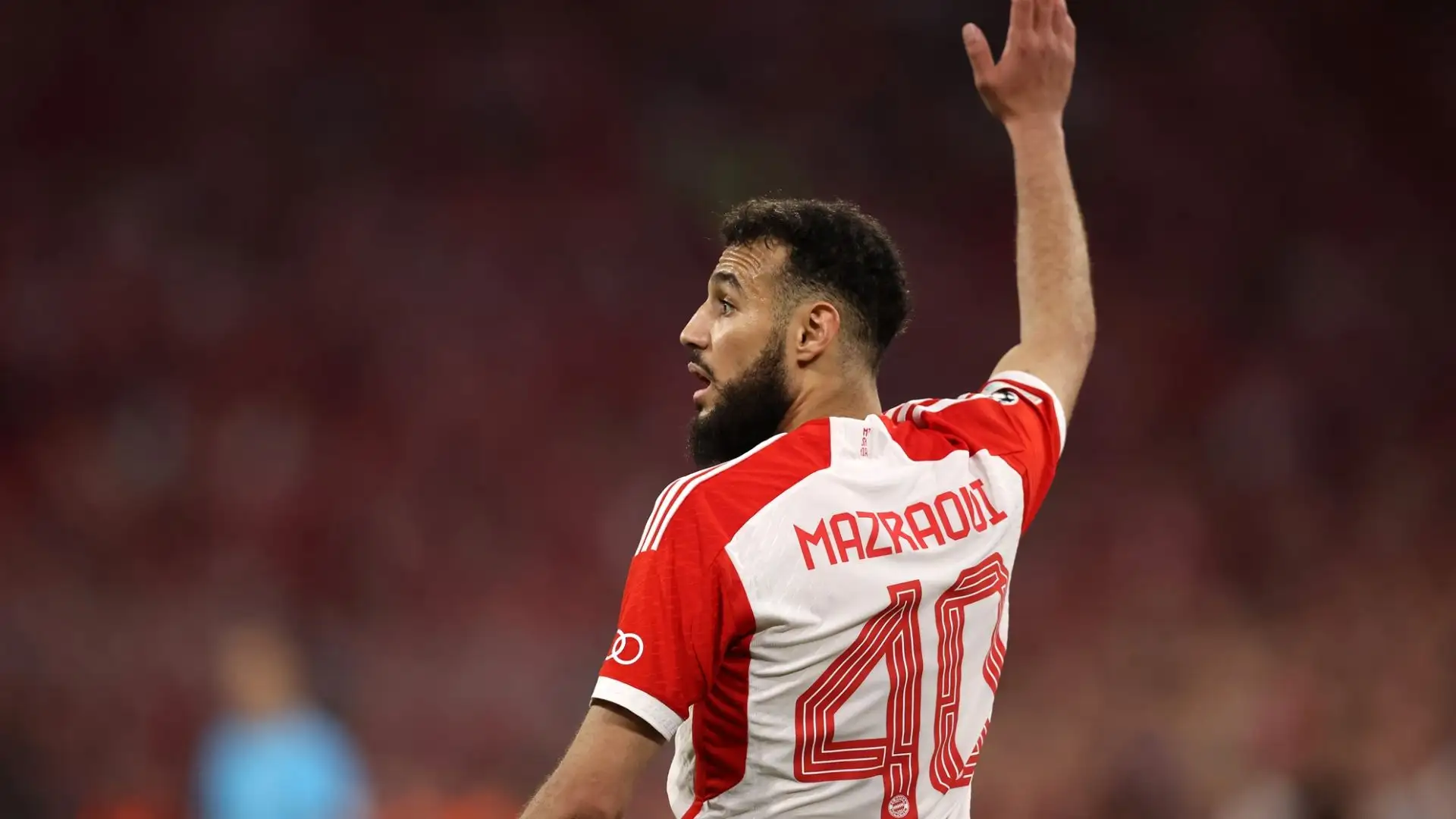 Mazraoui ha un contratto con il Bayern Monaco fino al 2026