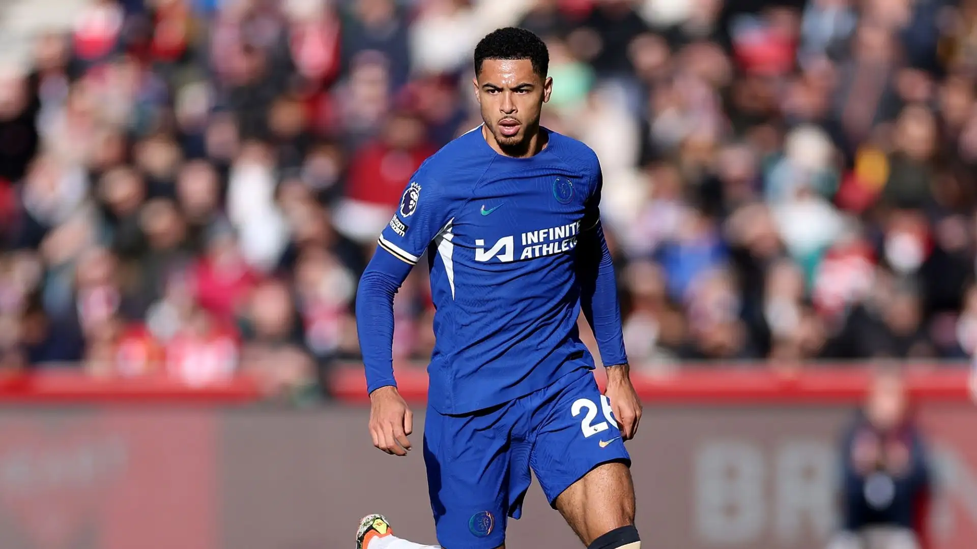 Colwill ha 21 anni ed è cresciuto nelle giovanili del Chelsea