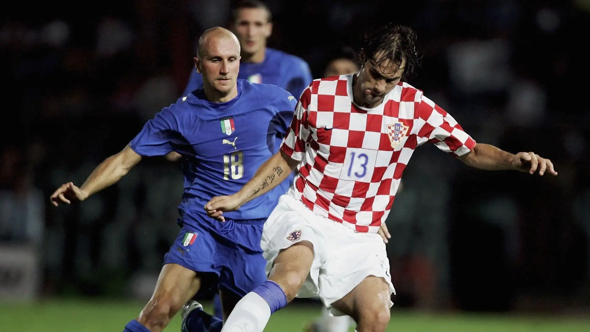 Oltre all'esordio datato 2006, Tommaso Rocchi ha giocato altre 2 partite con la maglia della Nazionale
