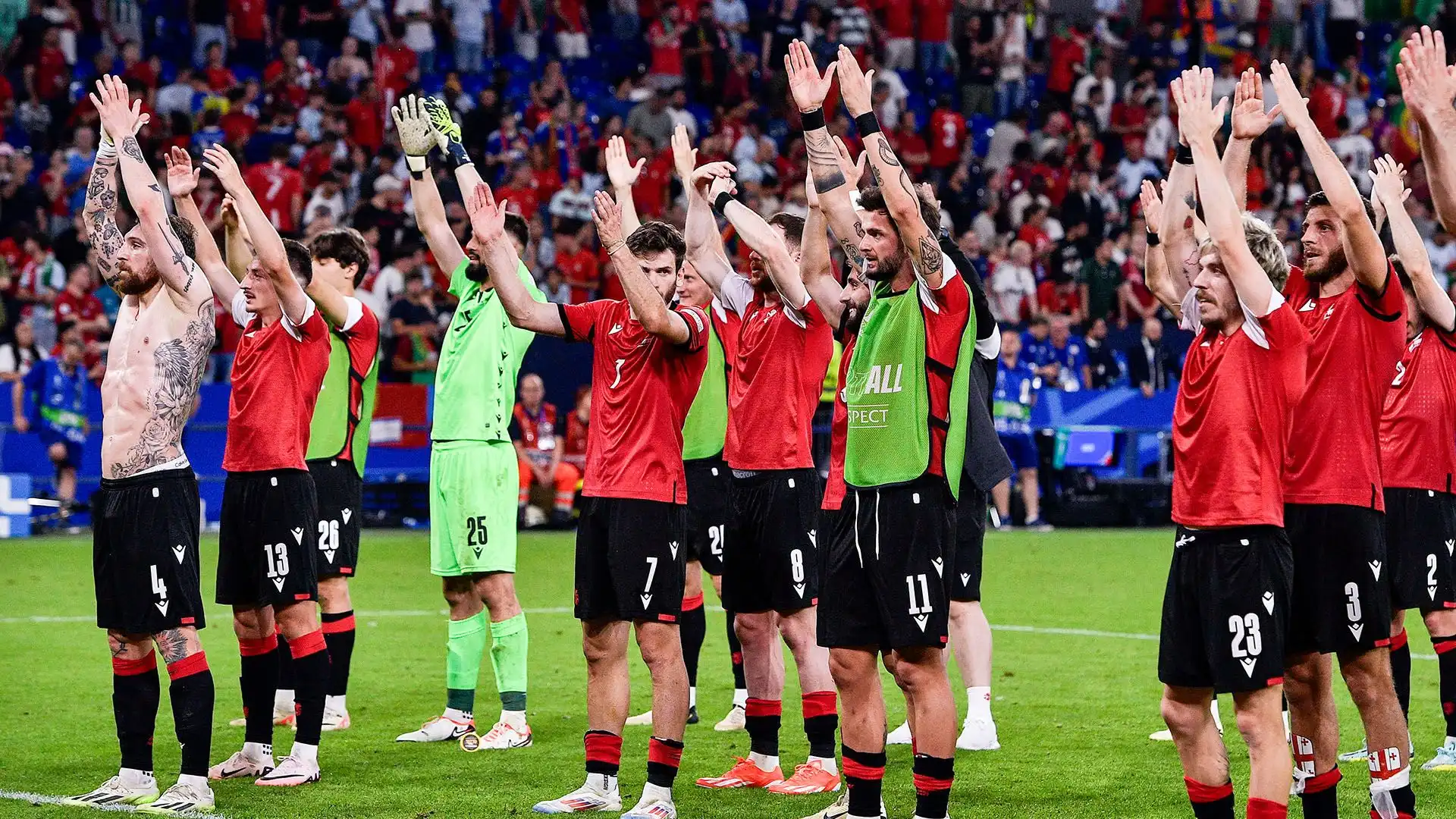 Nuovo attacco del Bayern Monaco: Eberl vuole l'eroe di Euro 2024. Foto
