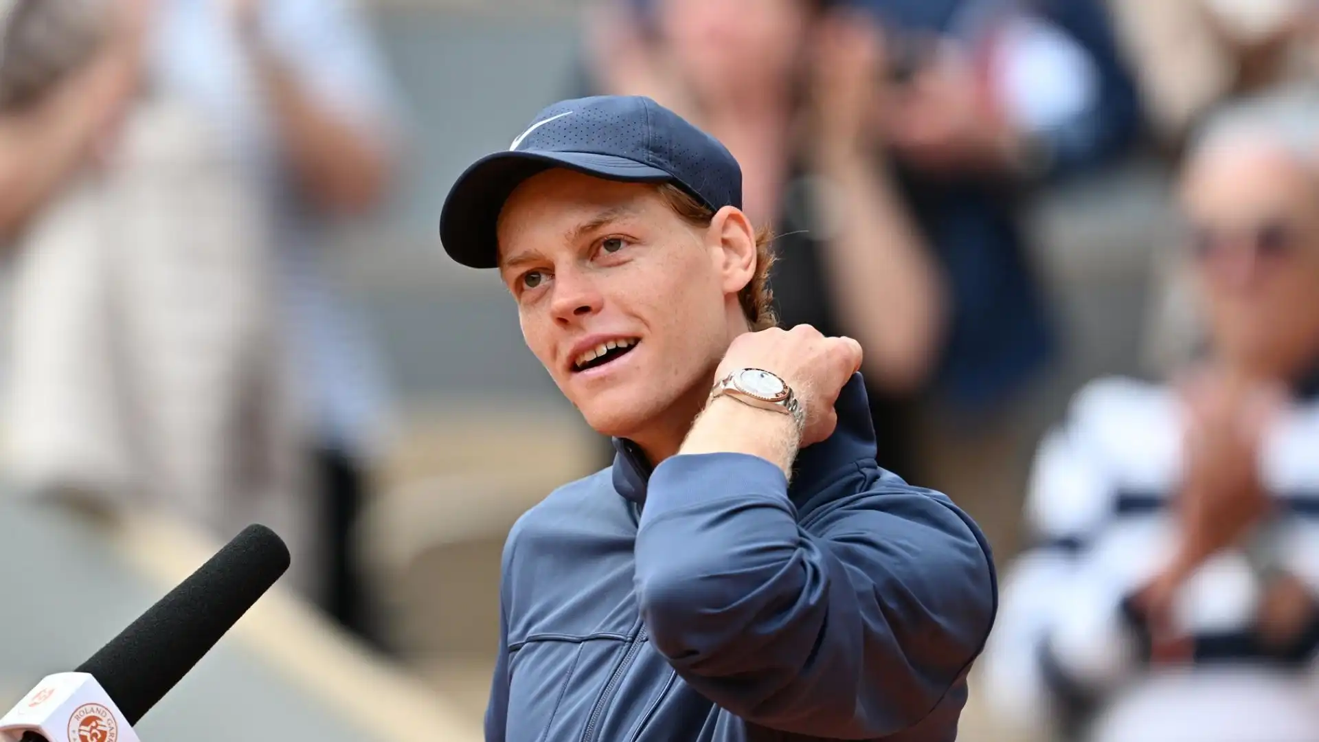 La giornata perfetta per Jannik Sinner al Roland Garros: doppia soddisfazione per il campione italiano