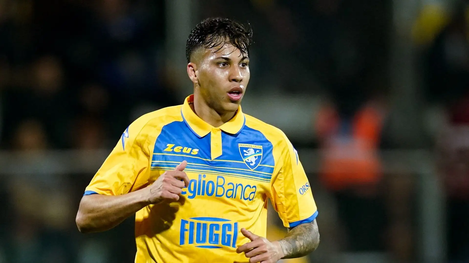 Secondo quanto riporta calciomercato.com, l'ex Santos si trasferisce al Cruzeiro per 7 milioni di euro, con percentuale sulla futura rivendita che permetterà ai bianconeri di raggiungere la somma richiesta di 10 milioni