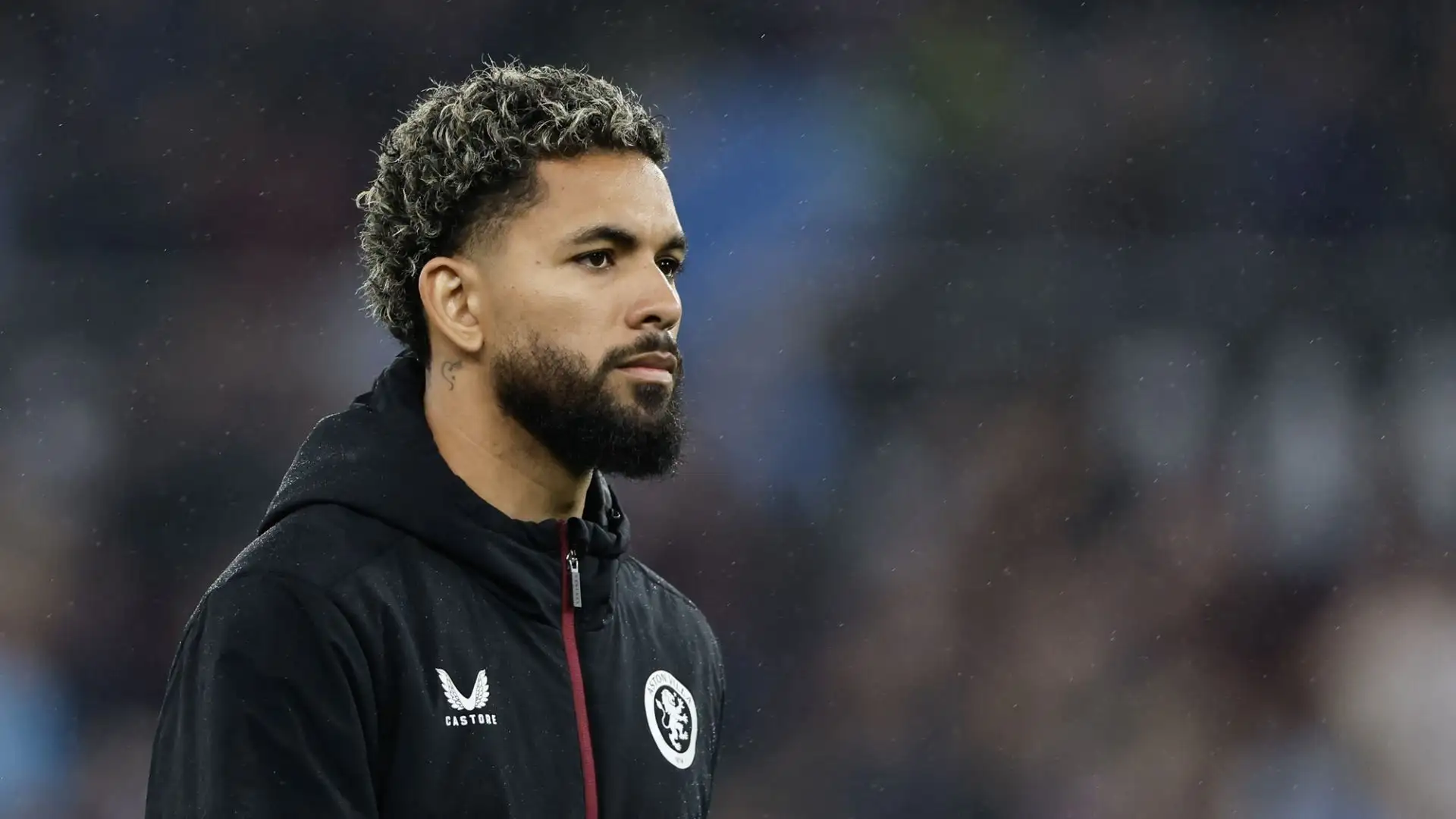 L'operazione con l'Aston Villa è complessa: alla squadra di Birmingham andranno 20 milioni di euro più due contropartite tecniche
