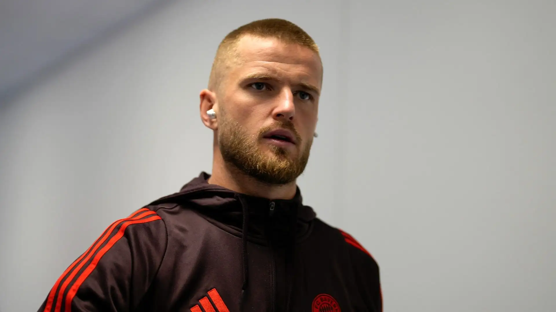 L'ex Tottenham ha uno stipendio abbordabile, è un leader affidabile e non si lamenta se viene messo in panchina
