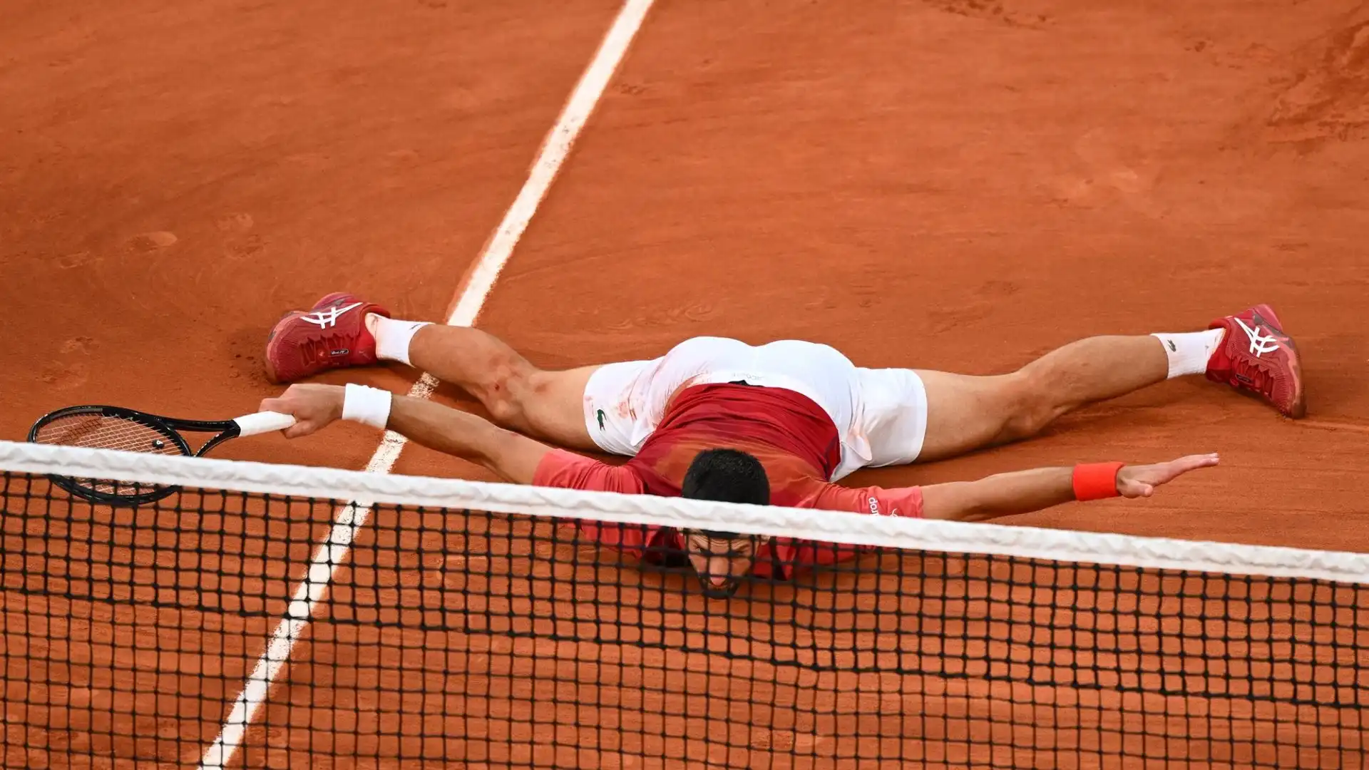 Novak Djokovic è riuscito a battere al quinto set l'argentino Cerundolo, qualificandosi ai quarti di finale del Roland Garros
