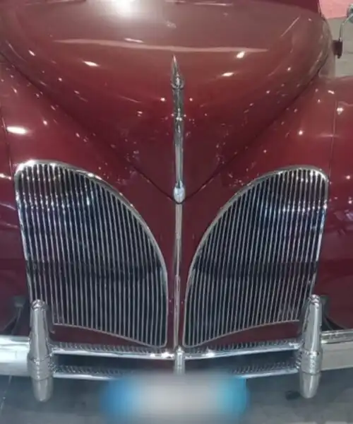 La sobria eleganza della Lincoln Continental prima serie: le foto