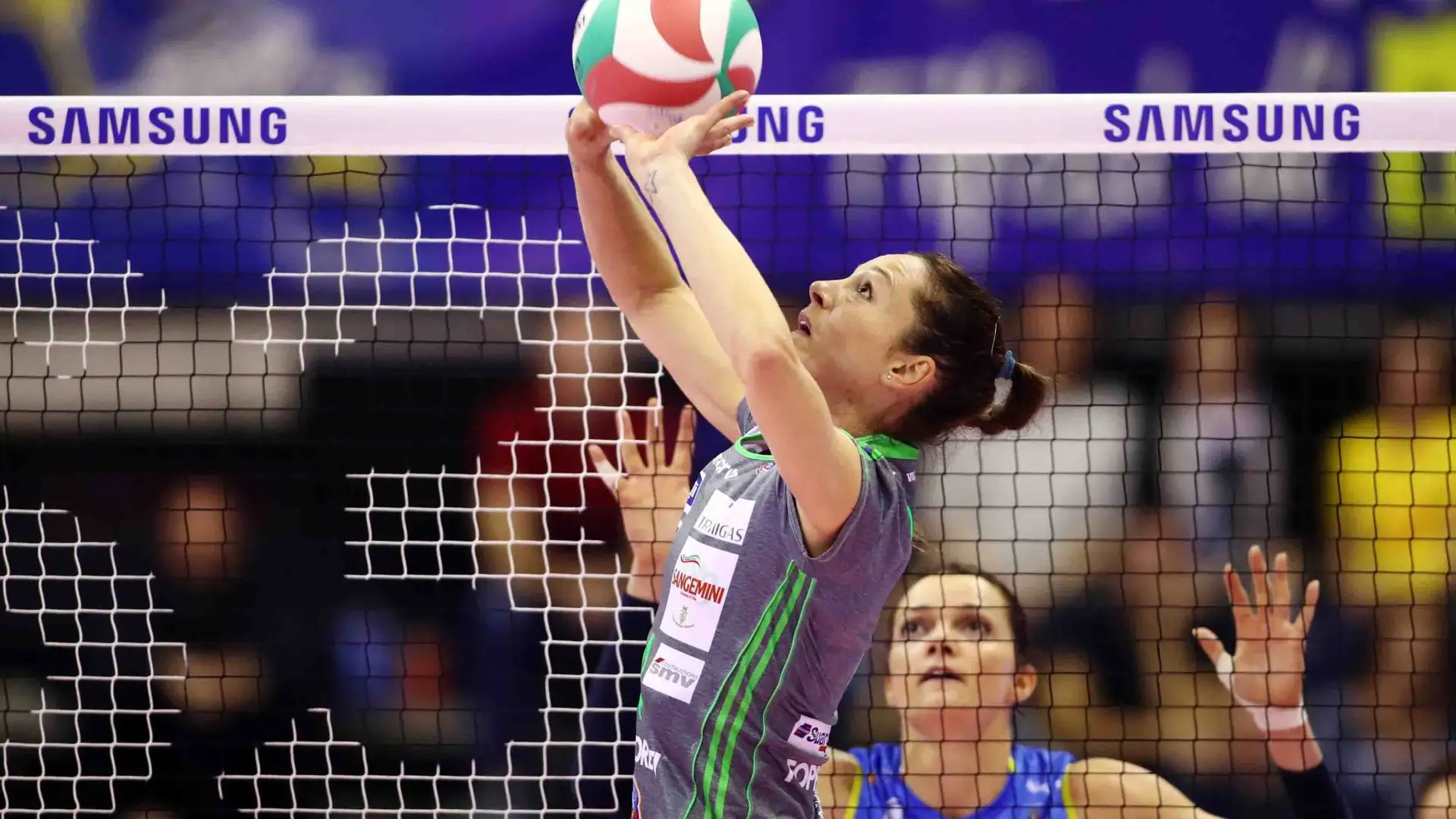 A lei Cuneo Granda Volley ha affidato  una iniziativa ambiziosa che coinvolgerà 5 grandi campionesse del volley al servizio di tutte le giovani giocatrici dell’Academy cuneese e di tutte le ragazze che vorranno aderire al progetto.