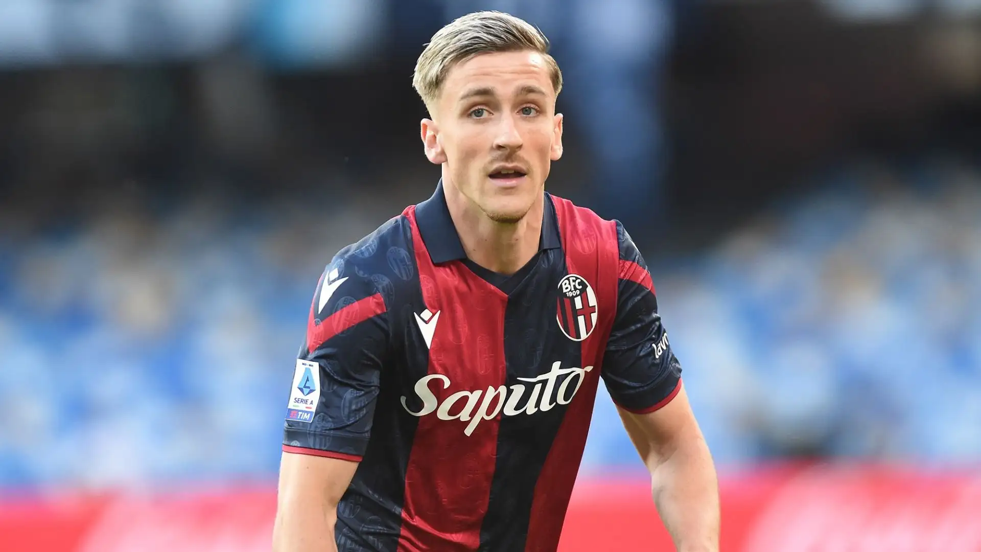 A sorpresa i rossoblù hanno deciso di non riscattare l'ala belga, che tornerà così a Milanello